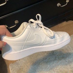 Nike Court Vision Low
